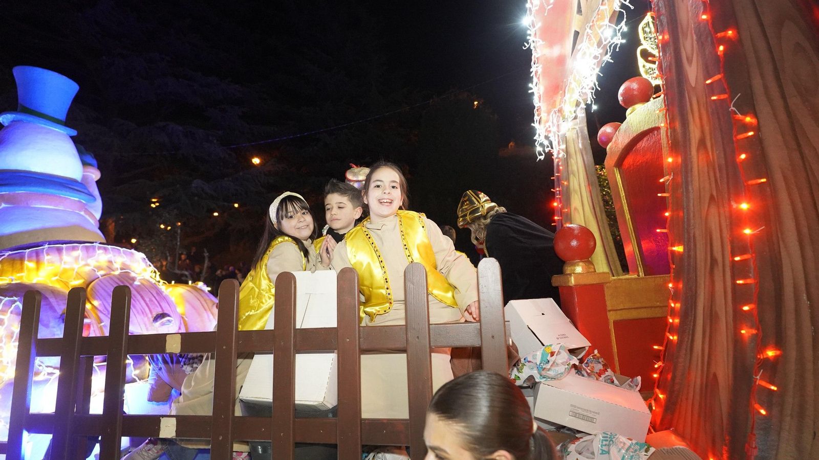 Galería | La Cabalgata de Reyes llena la ciudad de magia