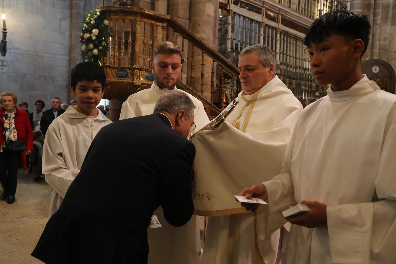 Galería | Devoción por San Martiño en Ourense, el día del patrón