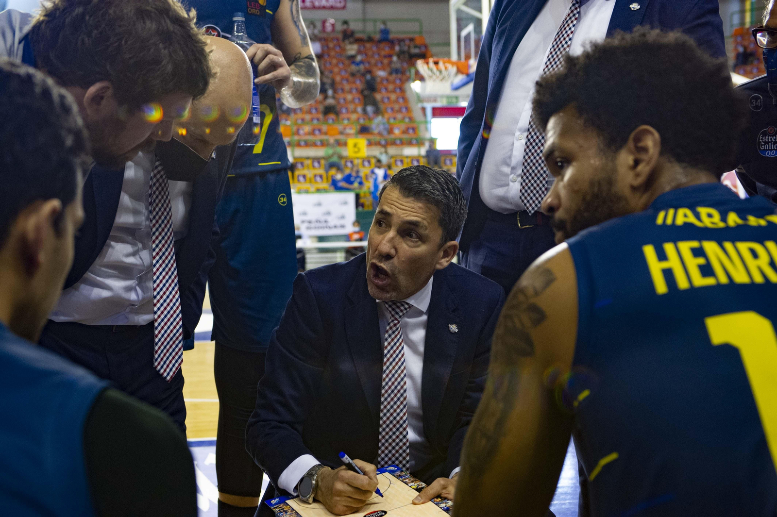 Baloncesto en el Pazo Paco Paz COB-Murcia