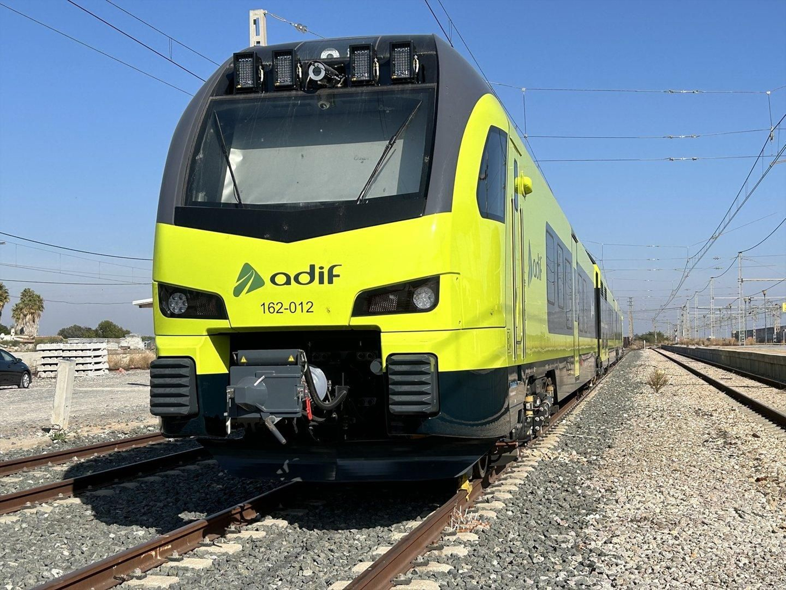 Un tren auscultador de Adif (Foto: Europa Press).