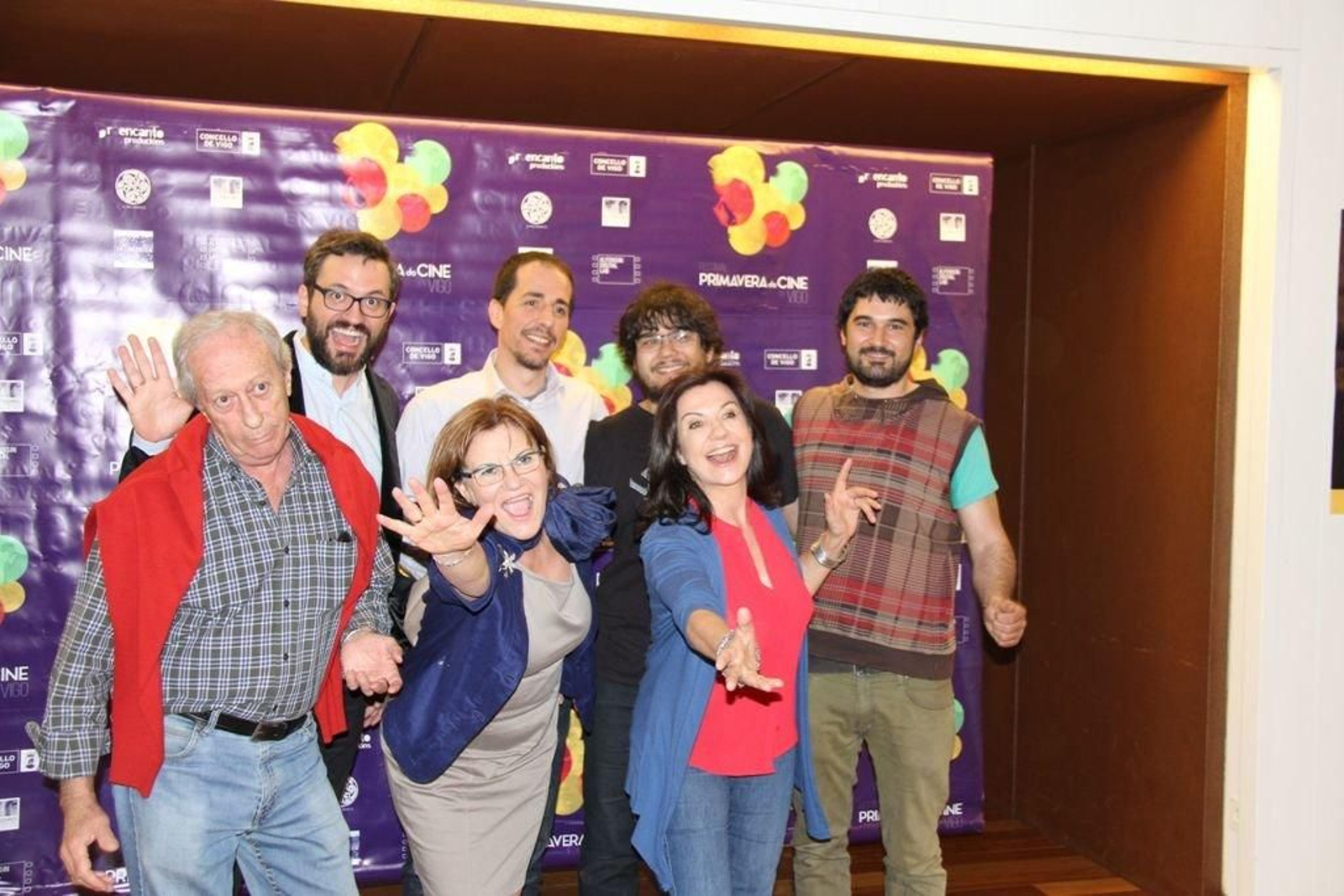 Uxía Blanco y parte del equipo de “Querido Tomás”, ayer, en el Photocall de Primavera de Cine.