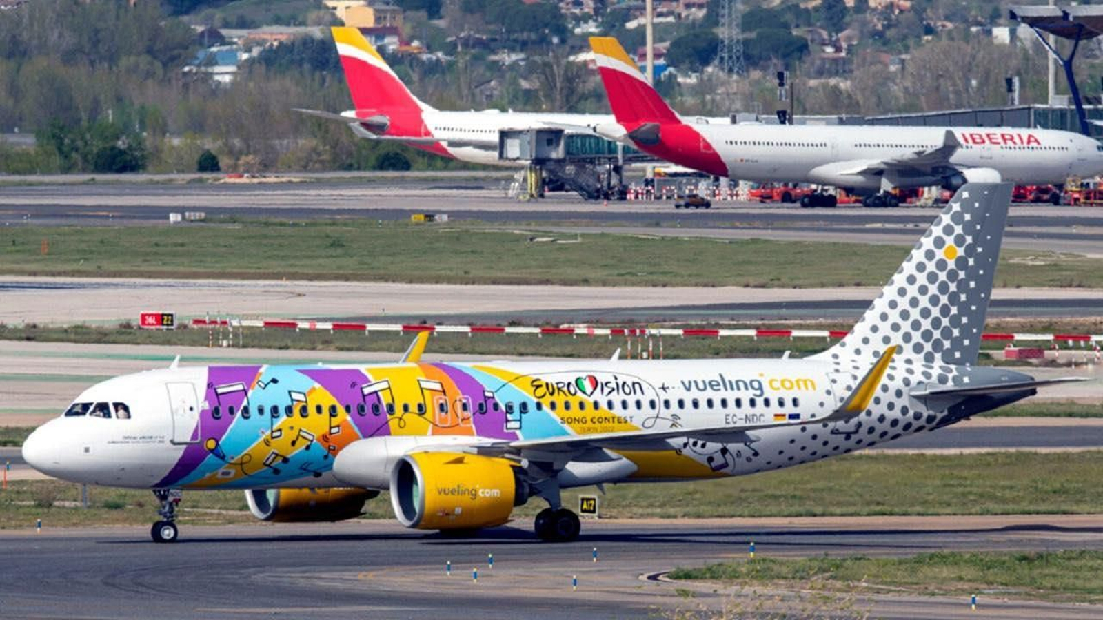 El avión de Eurovisión de Vueling. // Foto: Aeropuerto de Vigo