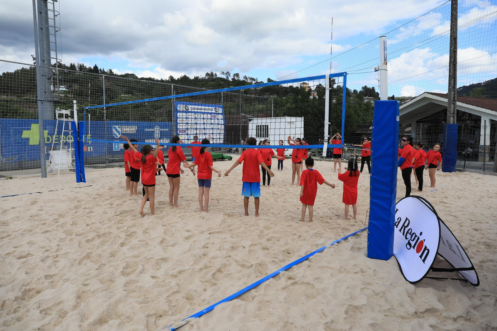 La arena de Oira, punto de encuentro de otra actividad Más Deporte La Región