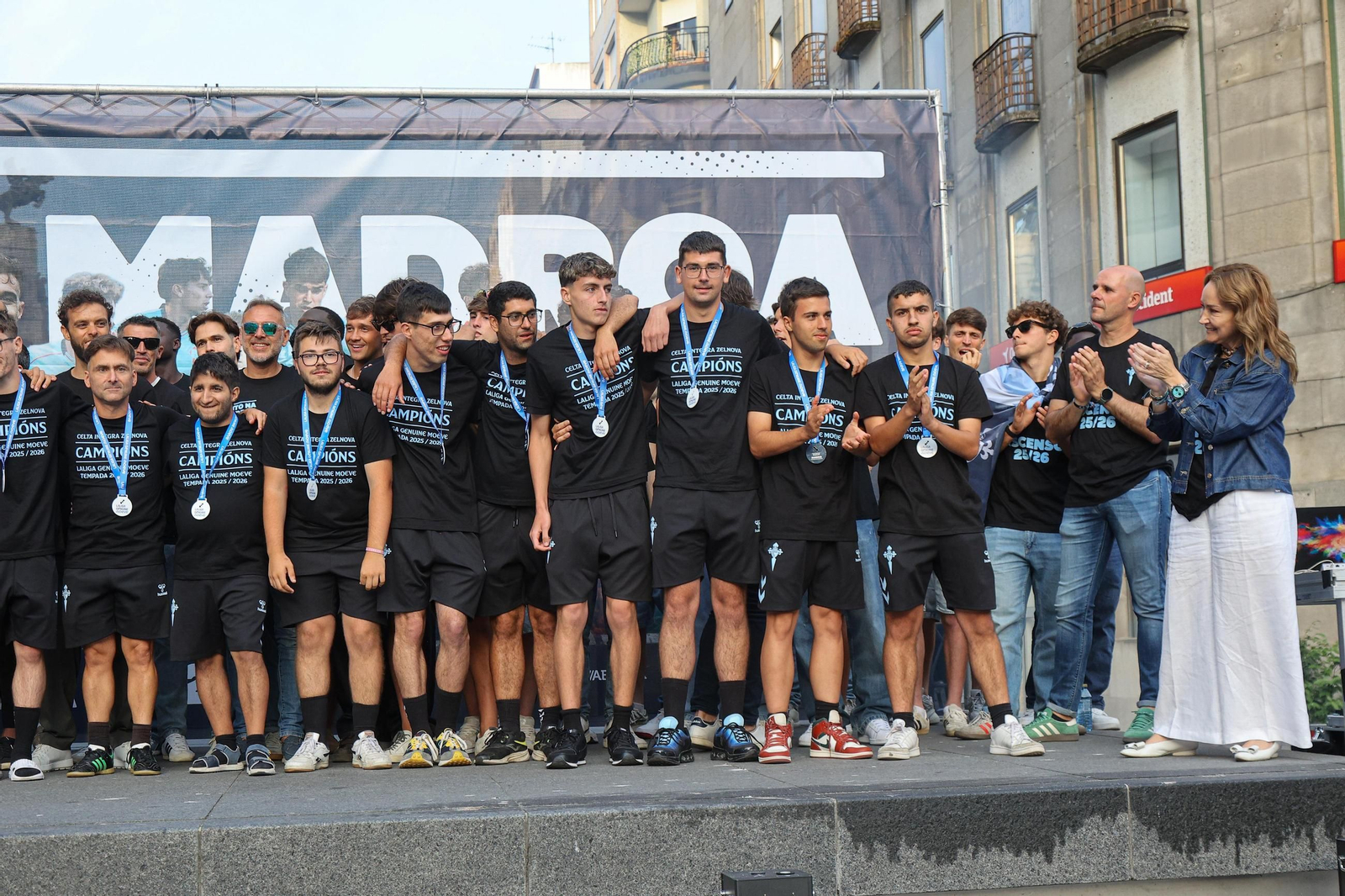 Galería | El Celta Fortuna celebra en Porta do Sol el ascenso a Segunda