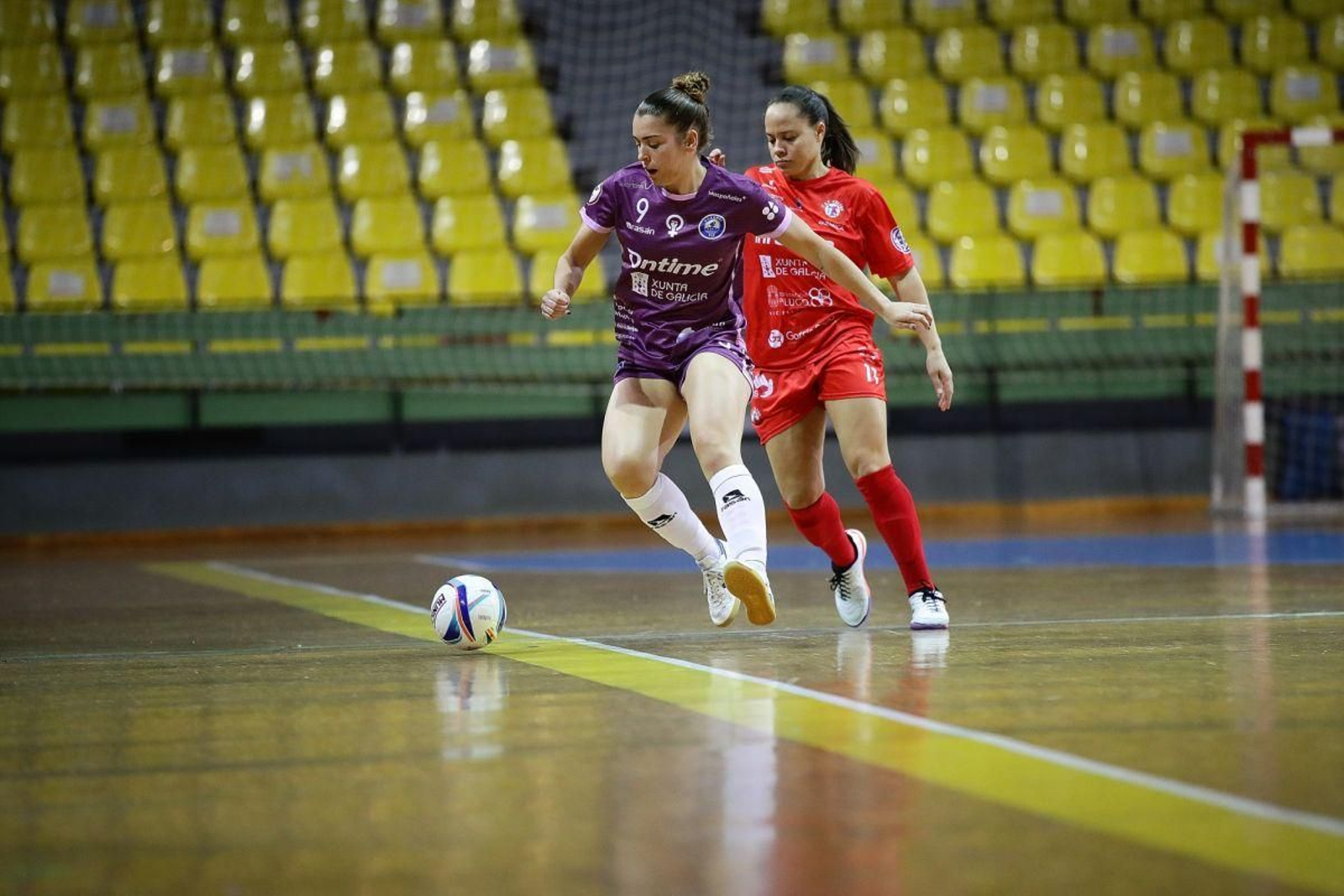 Marta de los Riscos, jugadora del Ourense Ontime, durante un encuentro disputado en   Os Remedios.