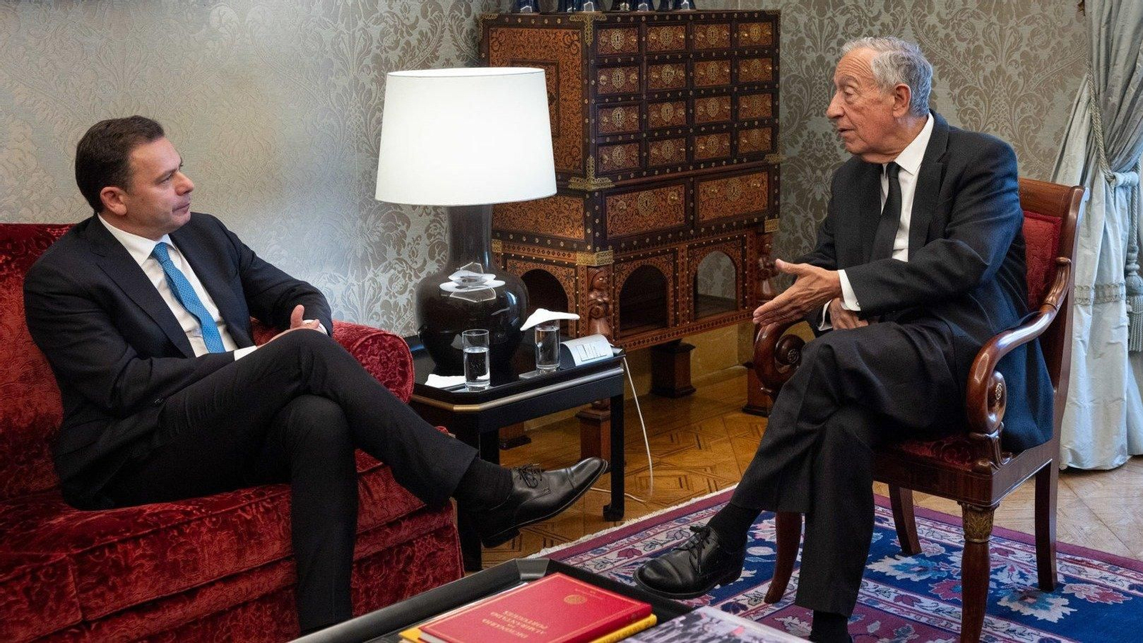 Luís Montenegro, reunido el pasado miércoles 21 con el presidente de Portugal, Rebelo de Sousa.