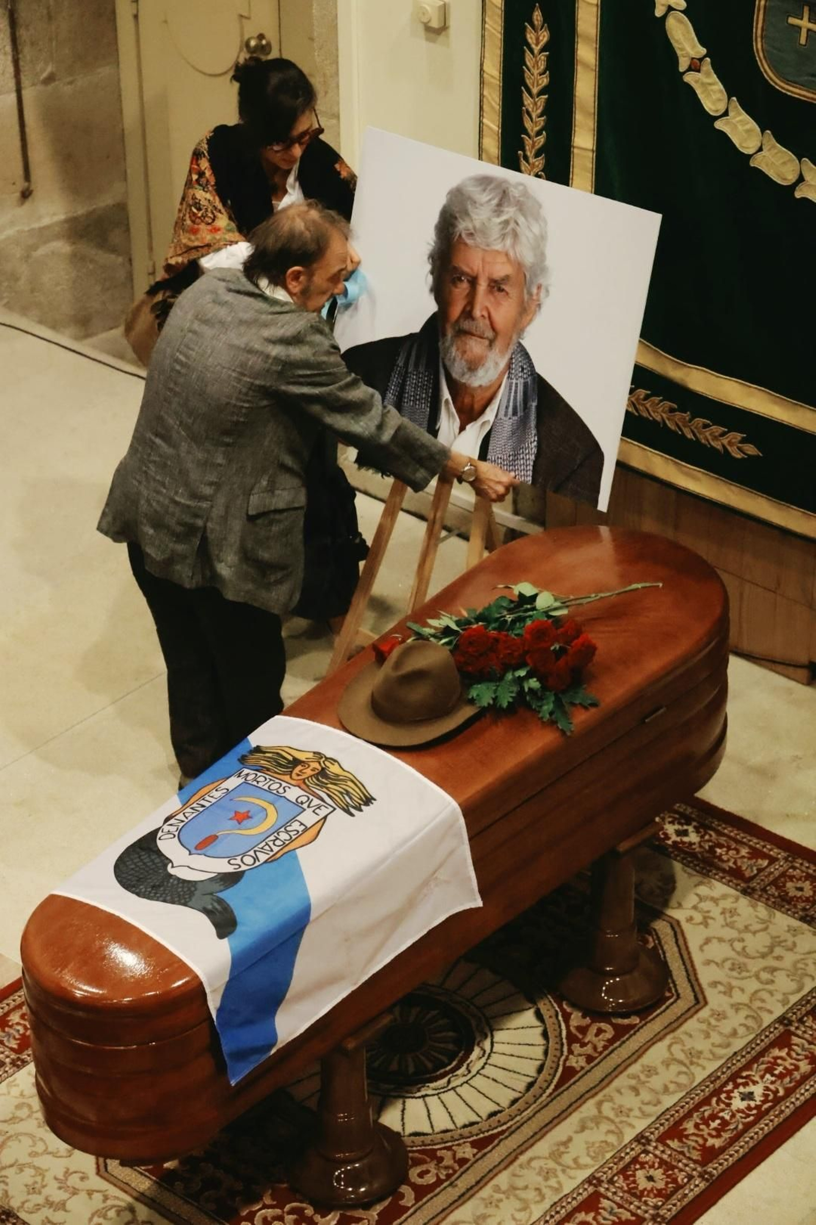 Galería | Adeus a Beiras no Museo do Pobo Galego: política, cultura e universidade despiden a "un compostelán universal"