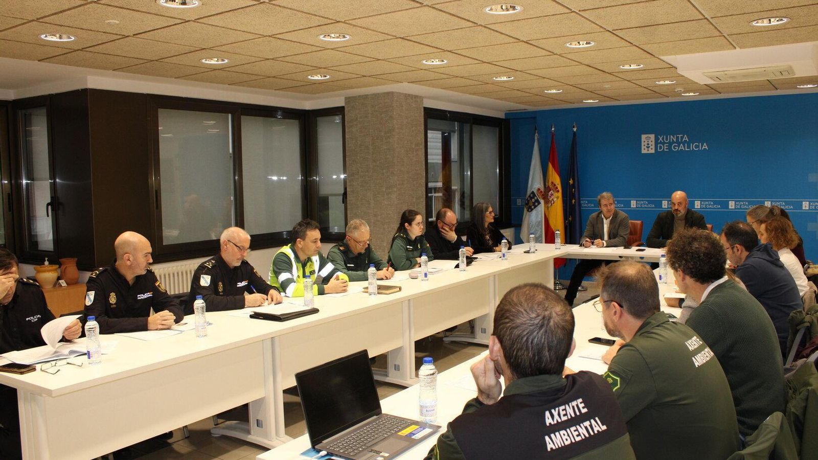 Manuel Pardo visita la Comisión Provincial de Coordinación Policial de Loita contra os Incendios Forestais.