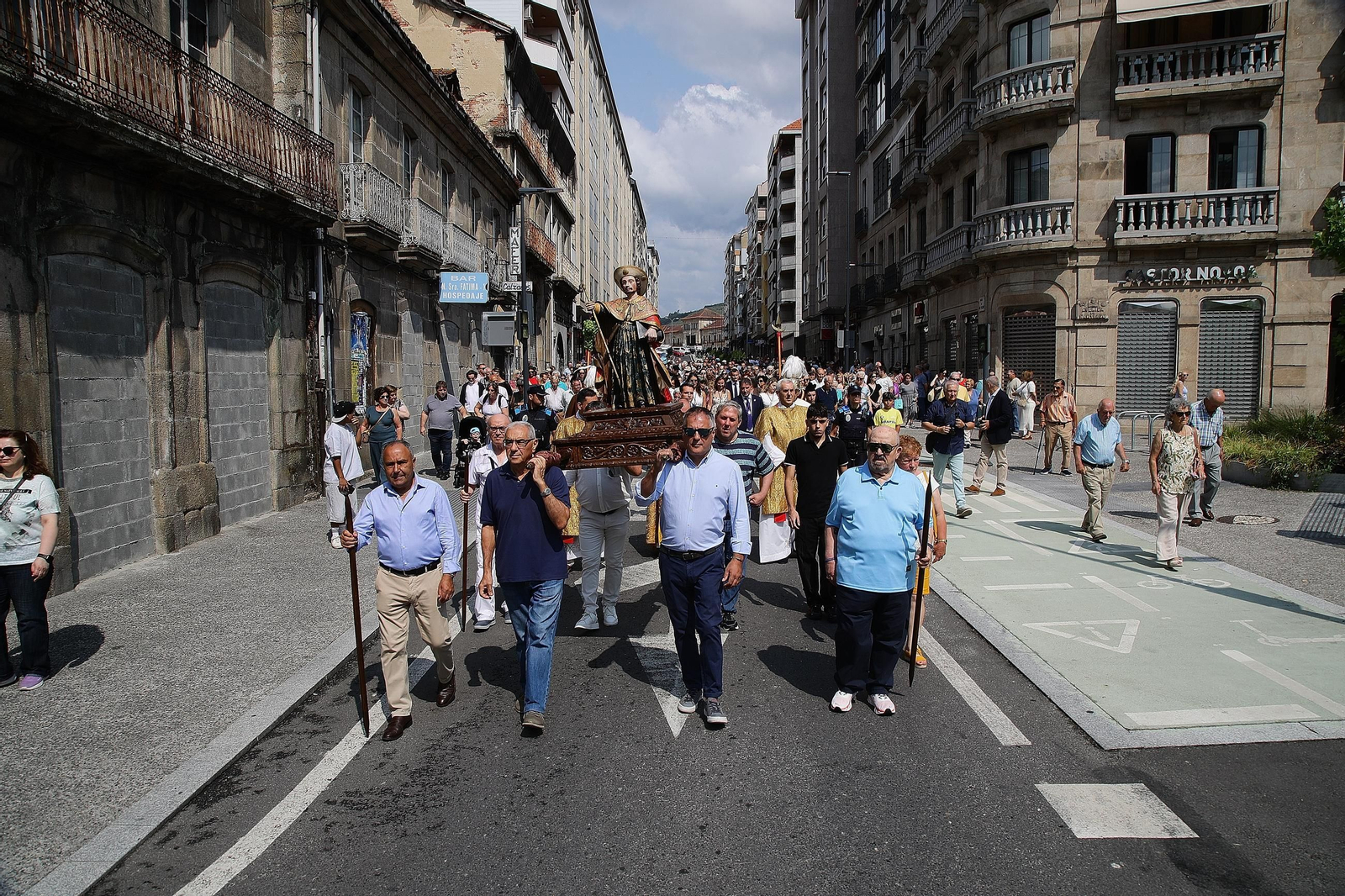 Galería | As Caldas celebra su día con una multitud de fieles