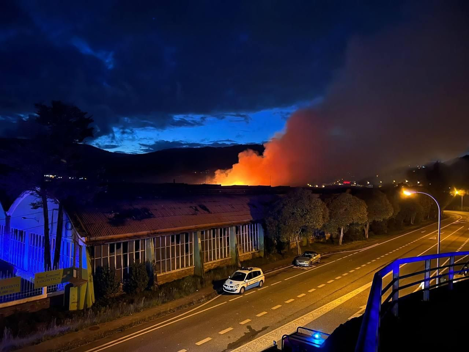 Imagen del incendio en la antigua Pontesa.