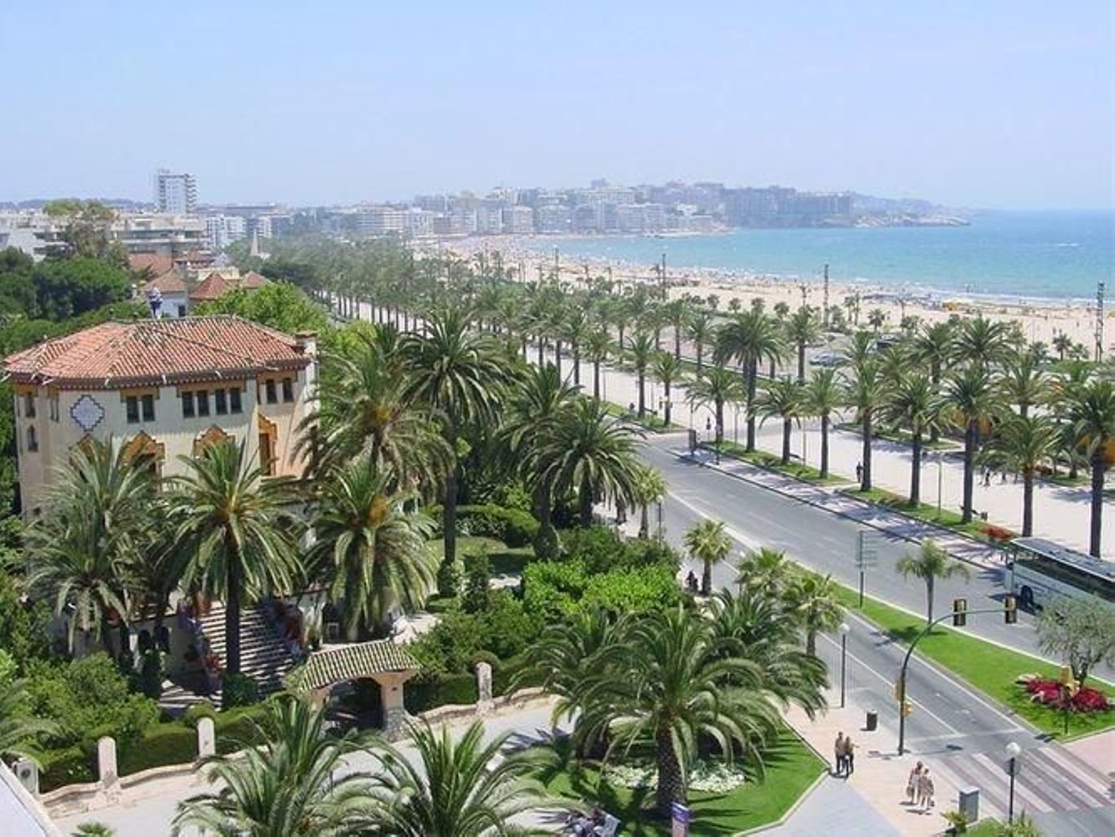 Imagen del paseo marítimo de Salou.
