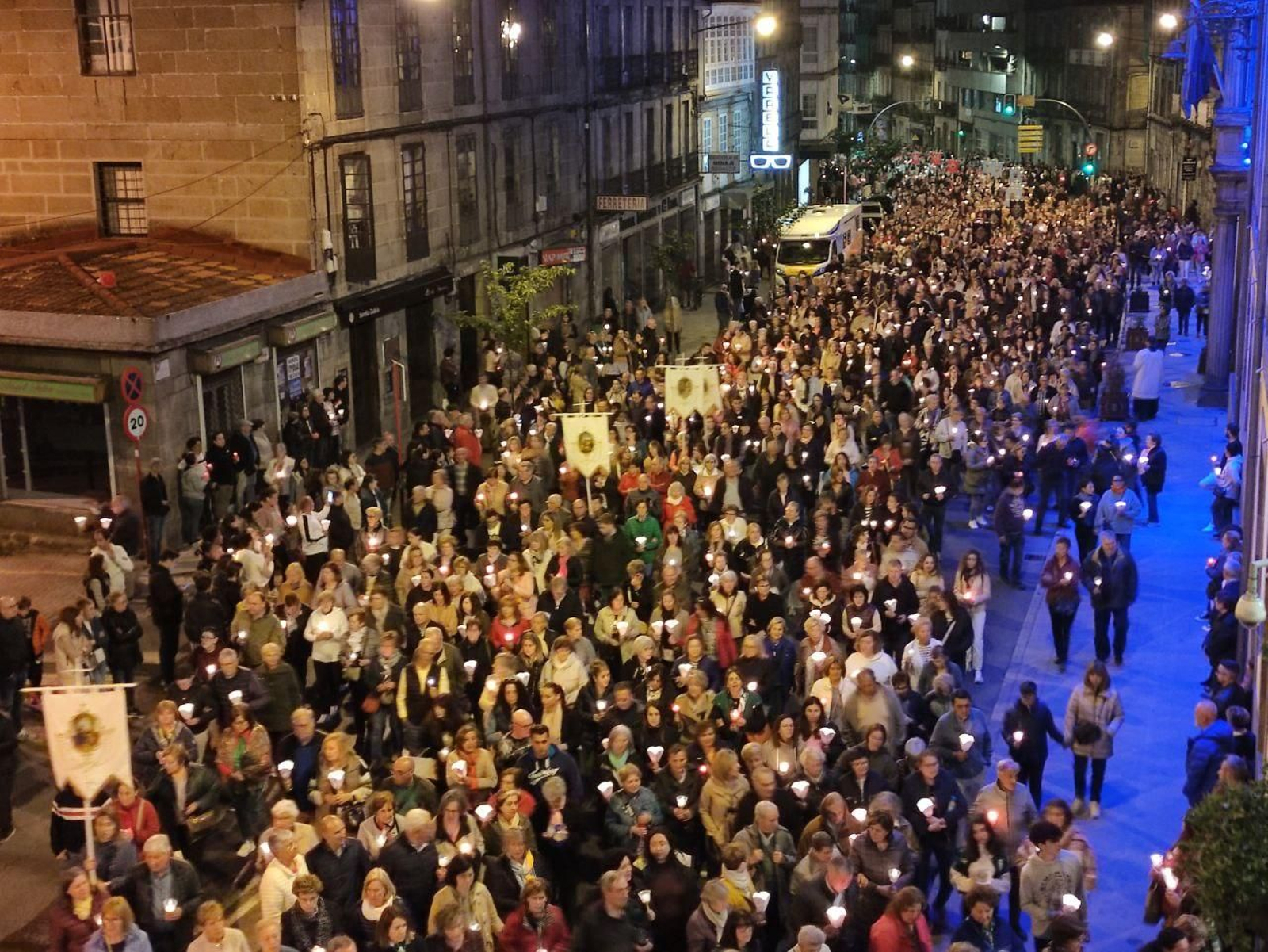 Procesión de la Virgen de Fátima. LR
