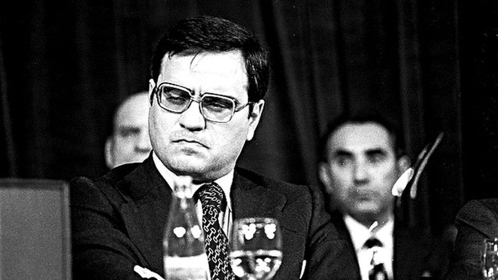 Martín Villa, ministro de Gobernación en 1976 en Barcelona.