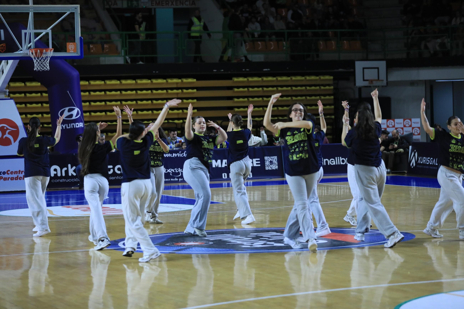 Galería | El COB gana y sigue disfrutando ante un Pazo entregado
