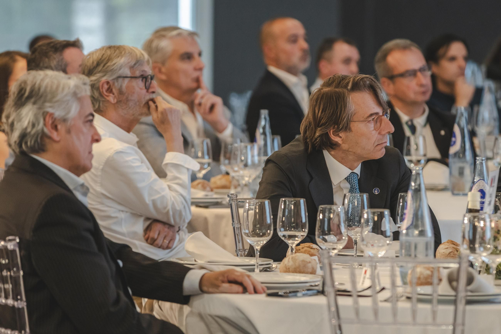 Galería | Numerosos invitados se dan cita en el Foro La Región para escuchar a Luciana Taft, consultora de AFI