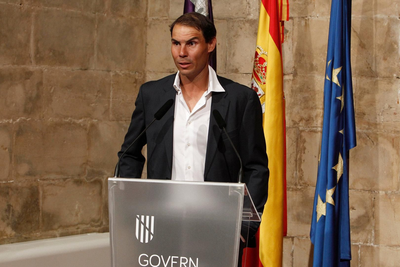 Baleares homenajea la trayectoria del manacorí Rafa Nadal, tras obtener el título en París.