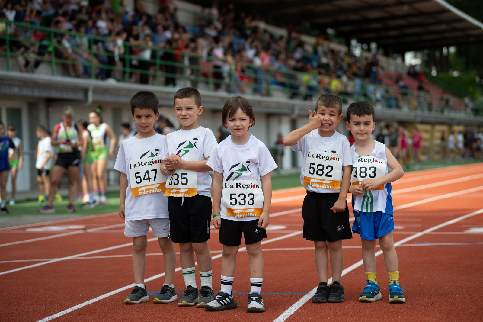 Galería | El atletismo ourensano disfruta en el 1er Trofeo Germán González