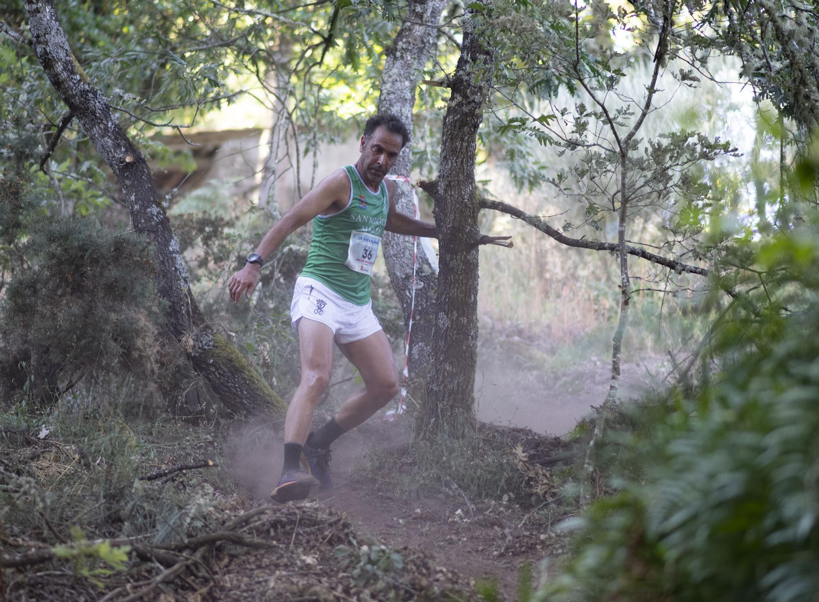 Galería | El IX Trail y Andaina Montes de Sandiás vence al calor y las altas temperaturas