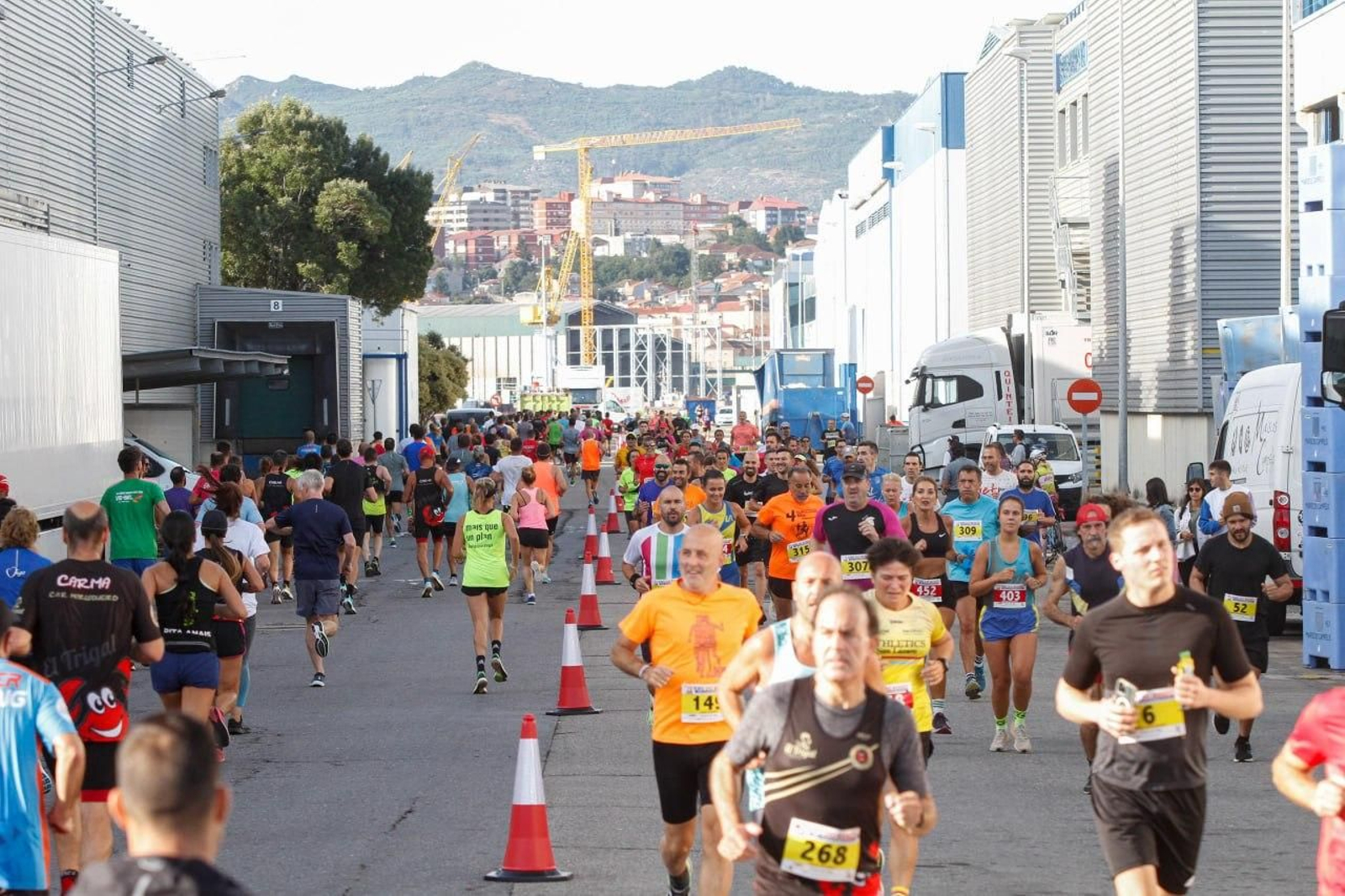 Popular carrera de 10km de O Berbés. // Jorge Santomé