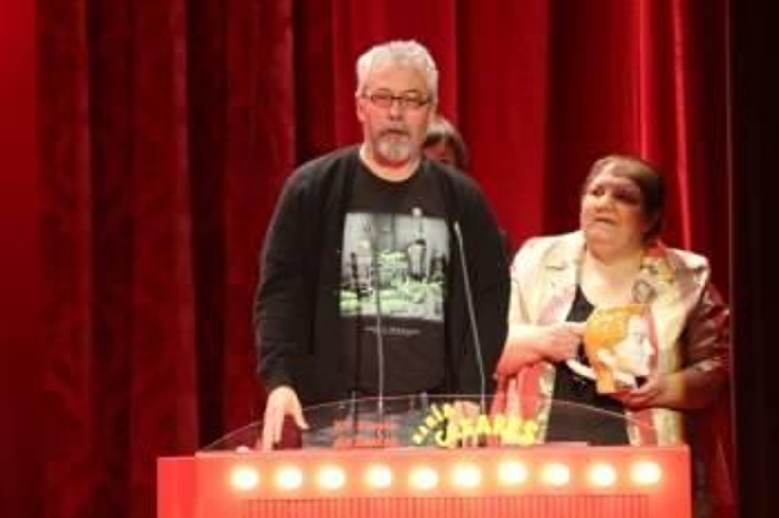 Entrega do premio a 'Un cranio furado'. (Foto: )