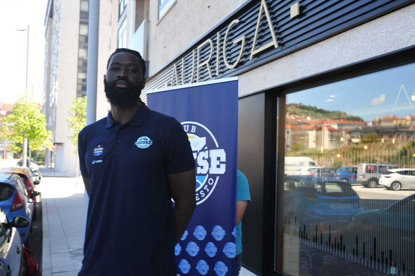 Karamo Jawara, en la presentación oficial como jugador del COB (Foto: José Paz).