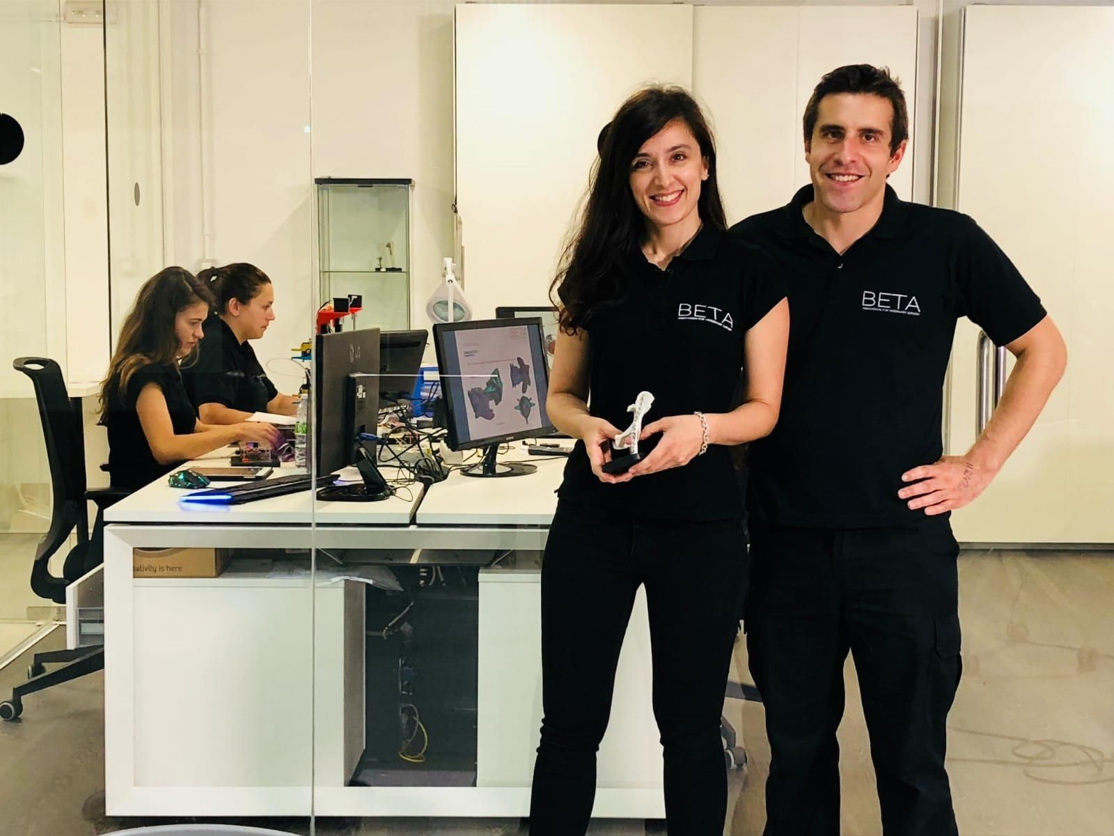 La ingeniera viguesa Bibiana Rodiño y su socio Antón Rodríguez.