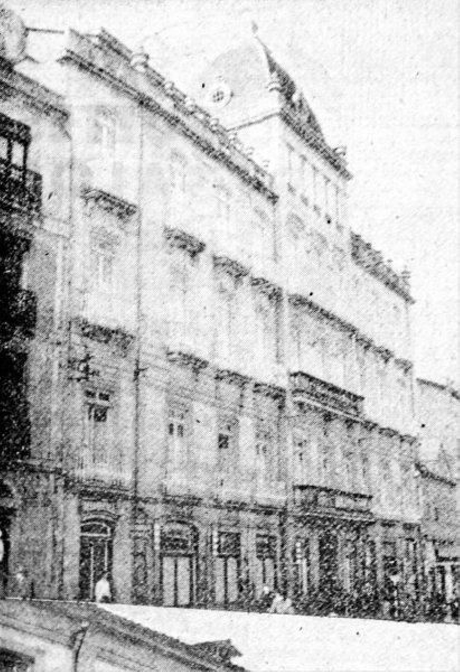 El llorado hotel "Roma" de Ourense.