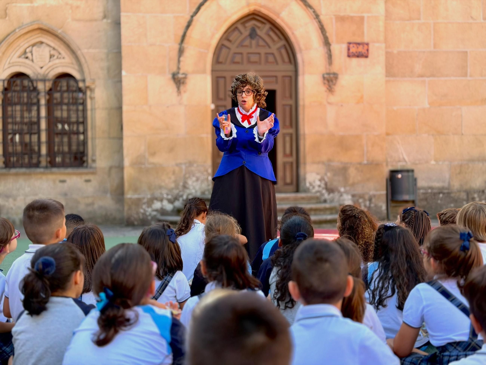 Actividad de viaje al Santo Ángel 1925 con Angelita Varela