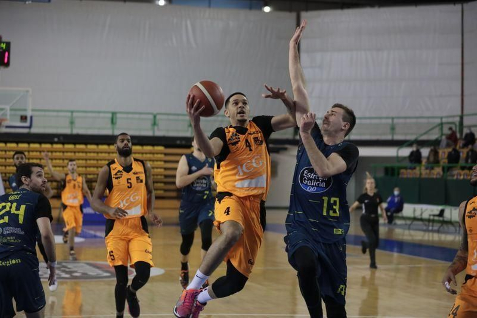 El COB empieza la segunda fase con una victoria ante el Lleida (JOSÉ PAZ)