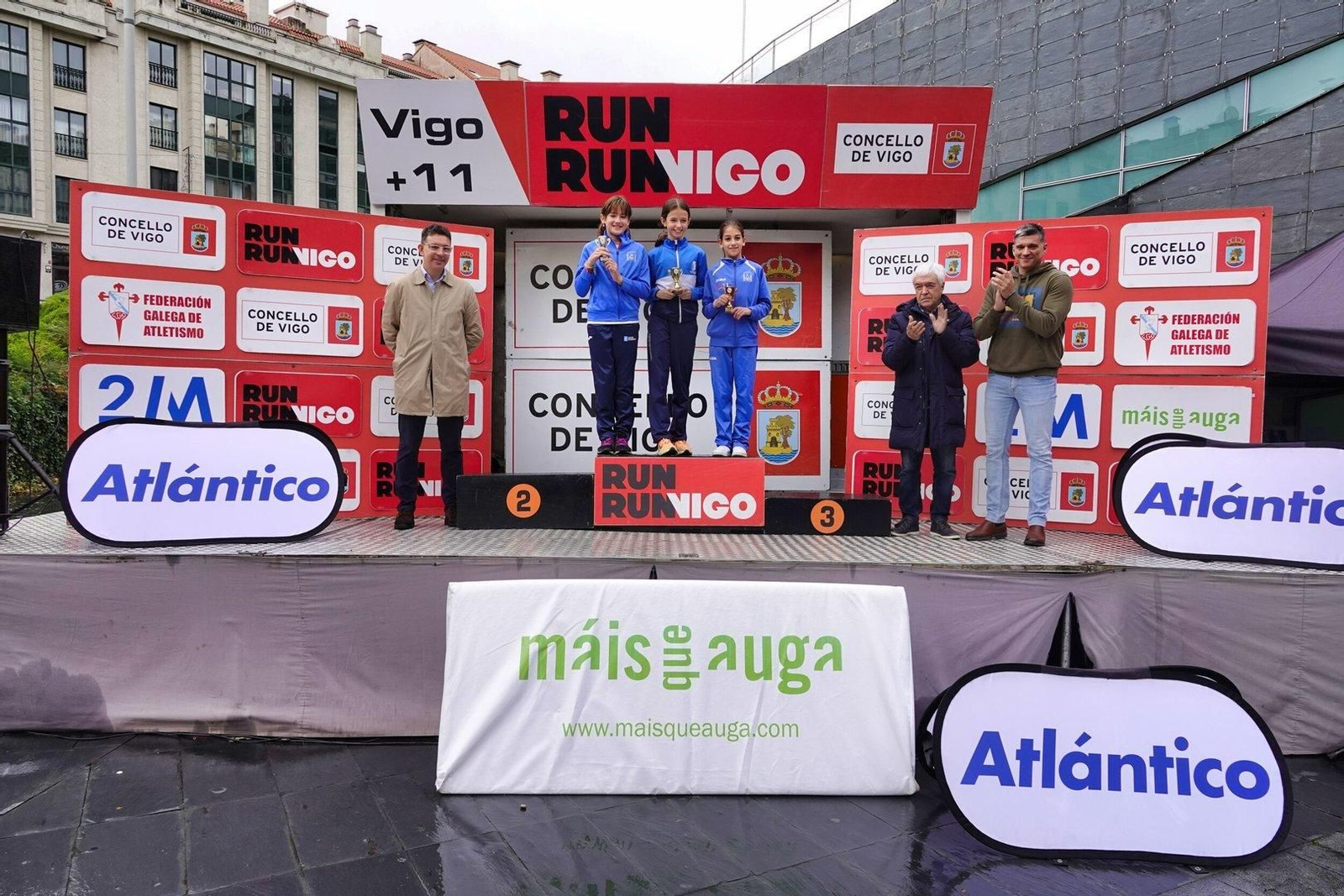 Premios de la carrera Vigo+11 en Coia.