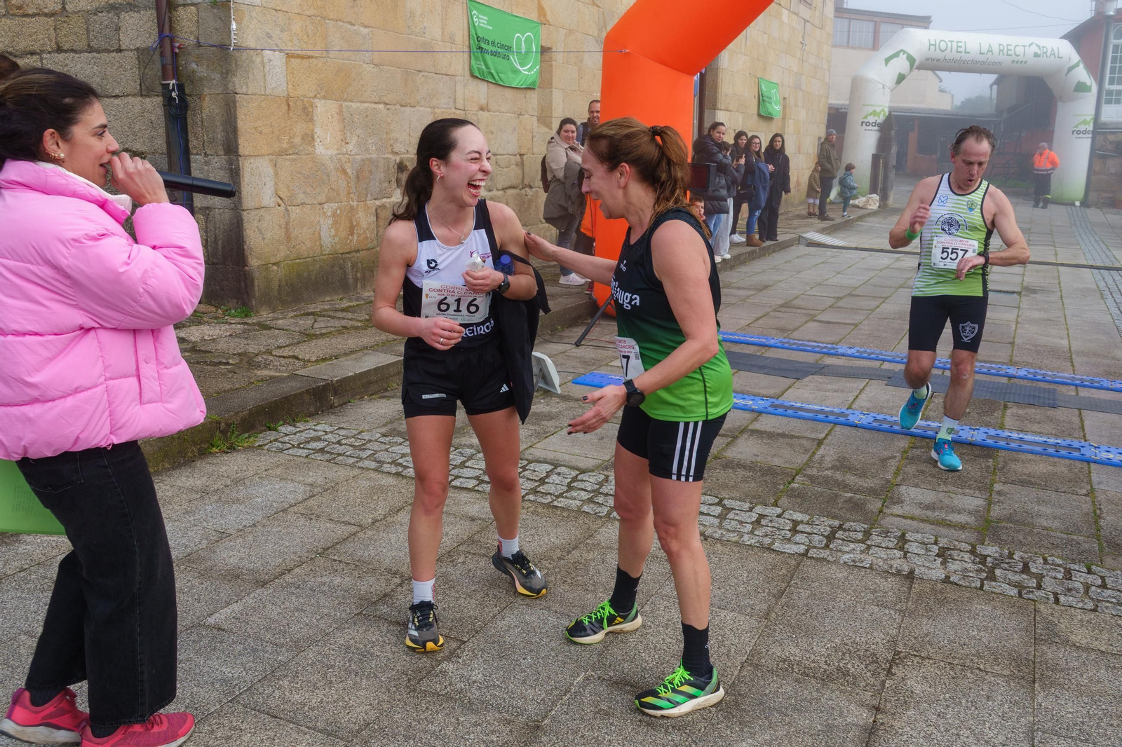 Galería | La carrera contra el cáncer 2026 de Mos reúne a casi 300 atletas