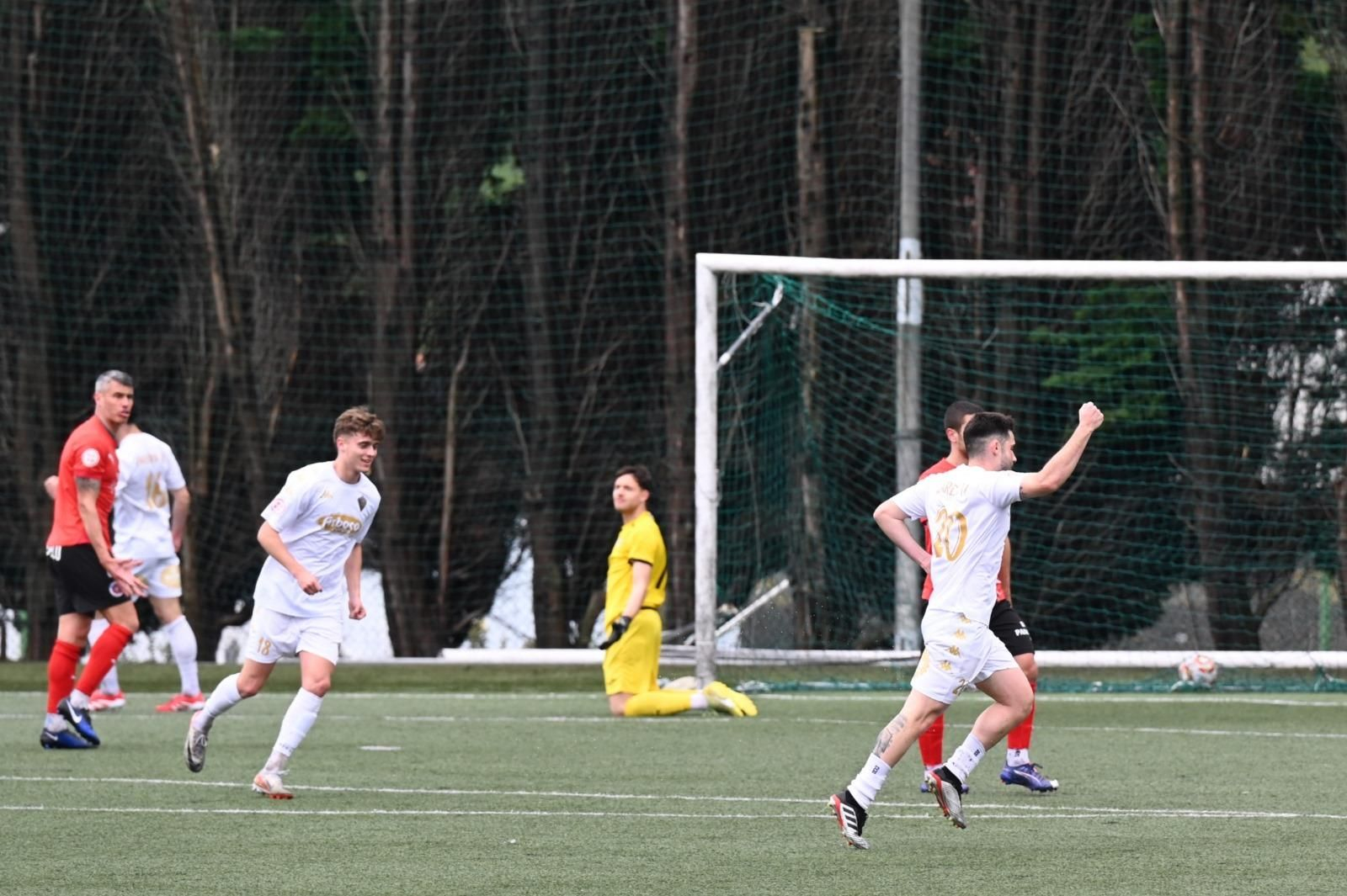 Galería | Así fue el partido que dio el ascenso a Segunda Federación a la UD Ourense