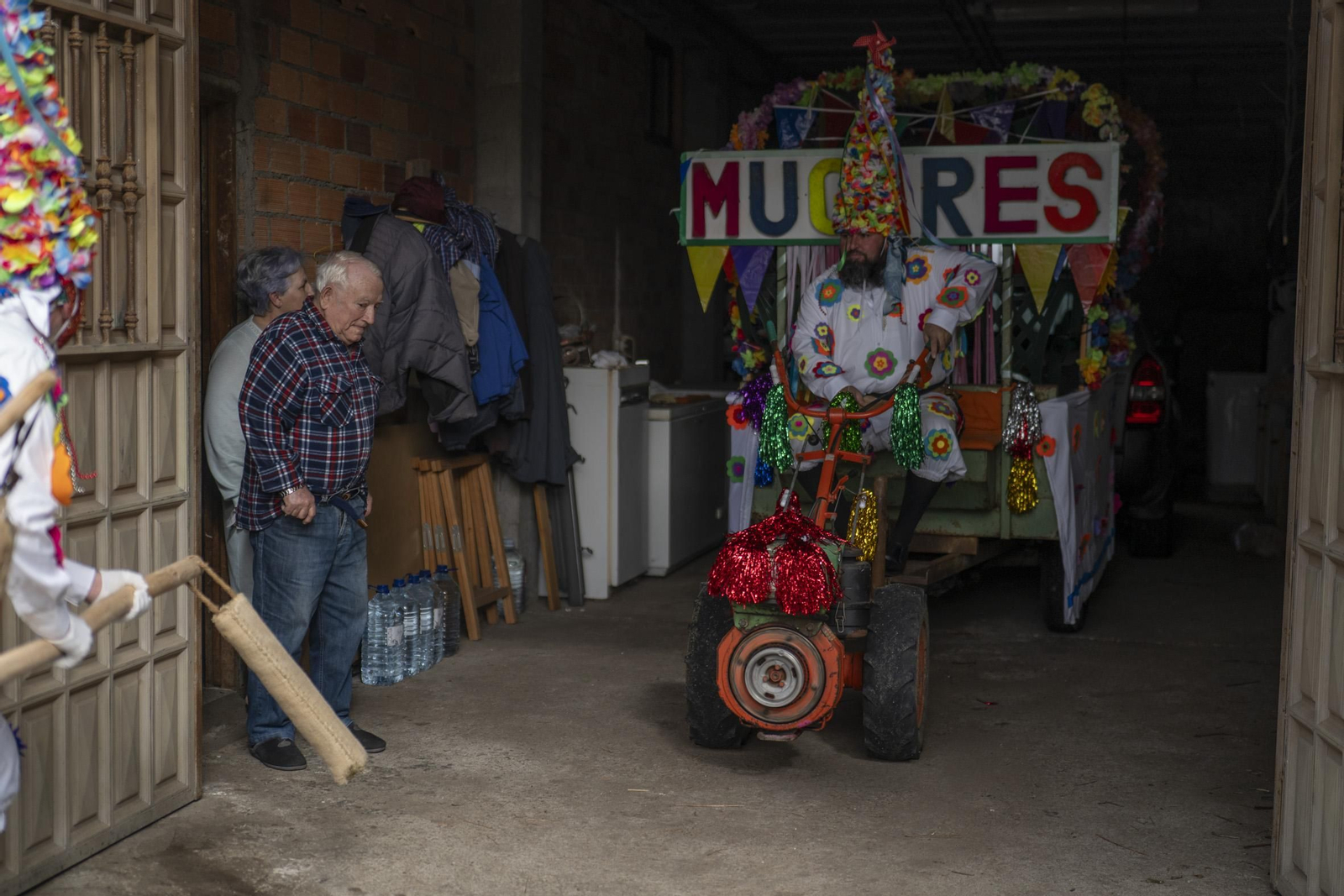 Galería | Señoritas y Labardeiros protagonizan el Entroido en Mugares
