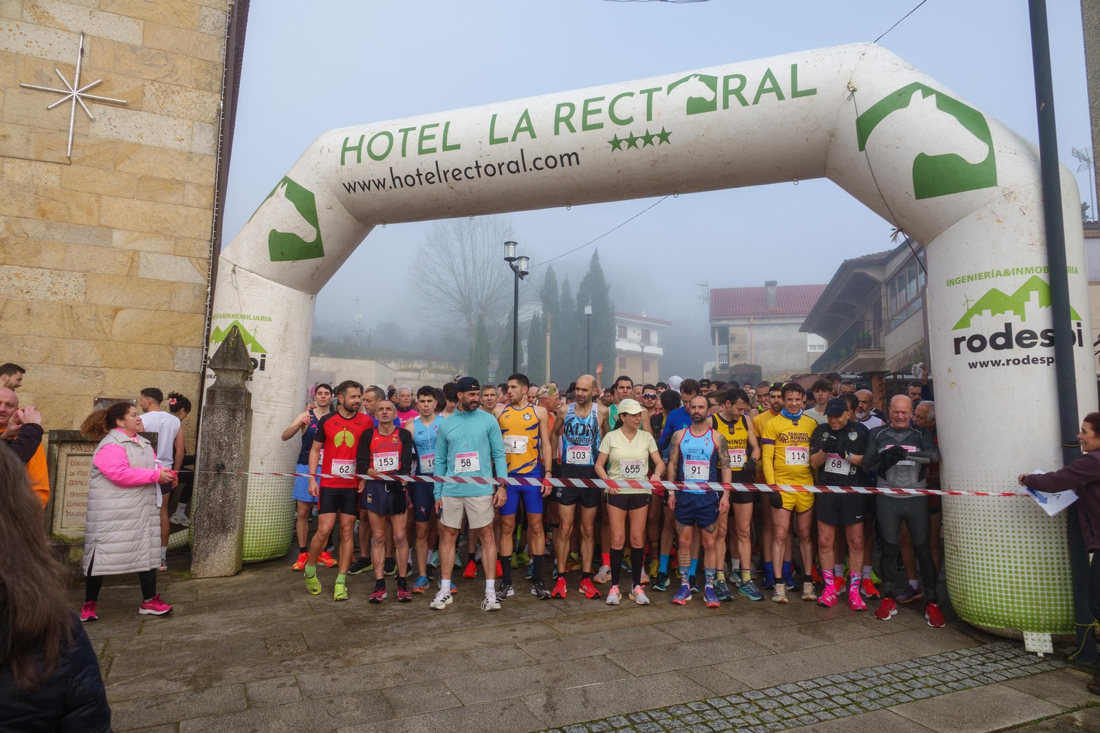 Galería | La carrera contra el cáncer 2026 de Mos reúne a casi 300 atletas