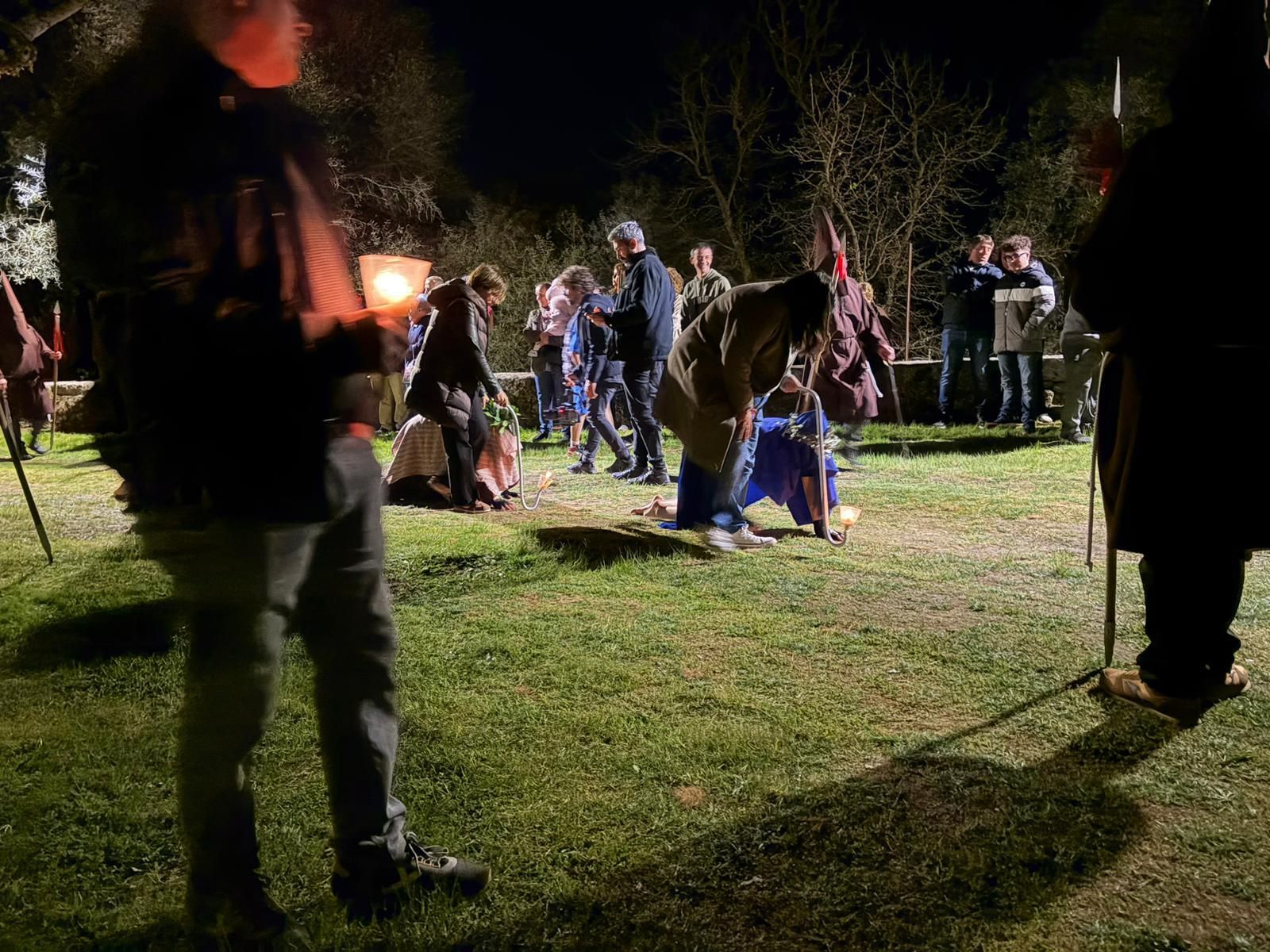 Galería | Las tinieblas y la procesión de los Penitentes conquistan Oímbra