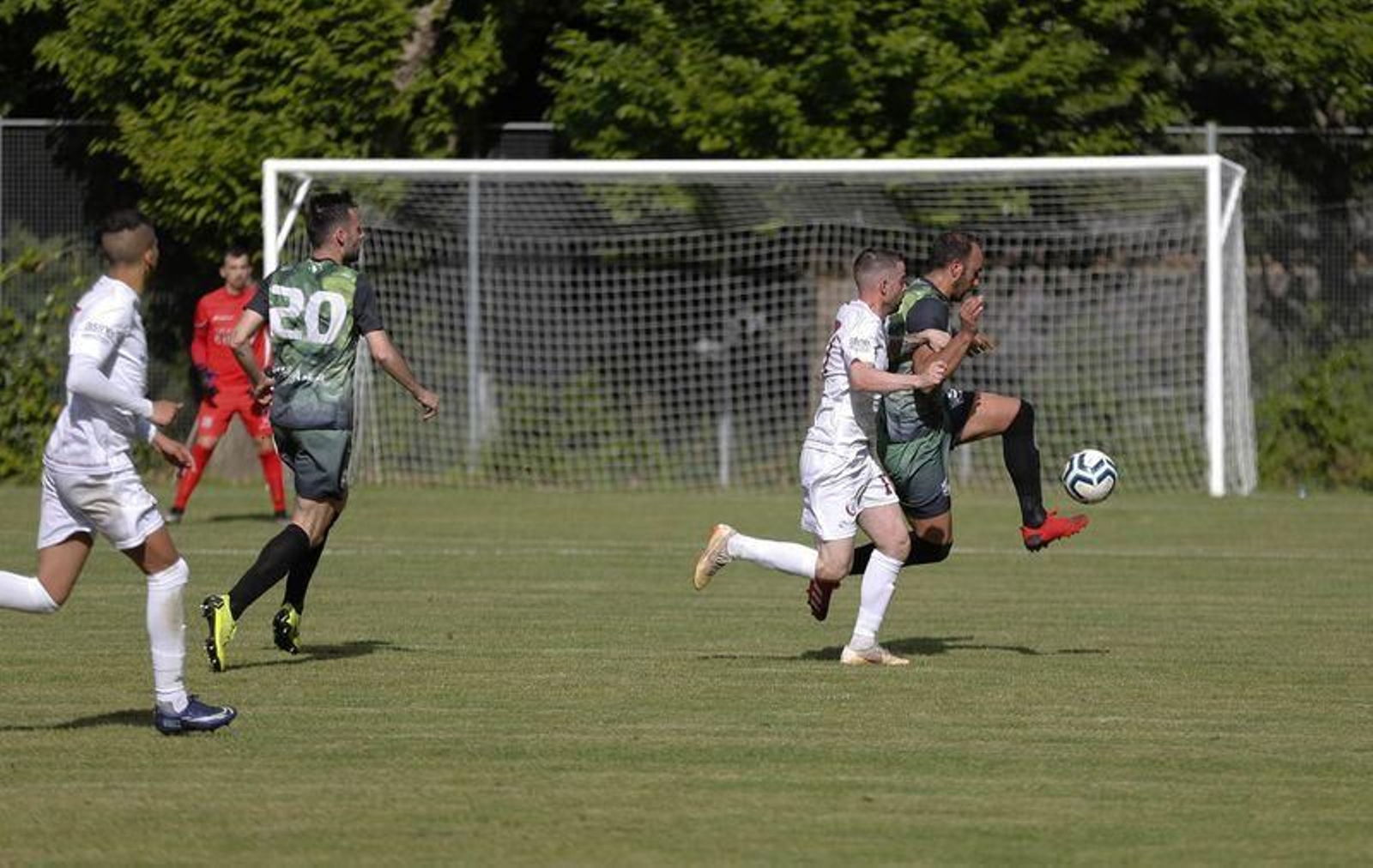 El partido entre el Arnoia y el Nogueira (Xesús Fariñas)