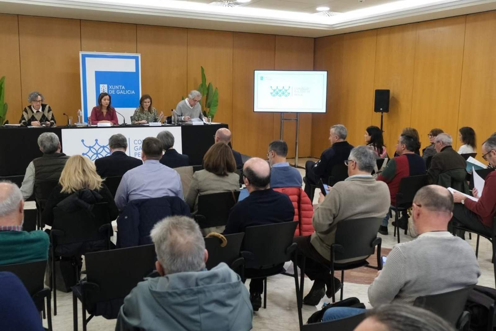 La reunión del Consello Galego da Pesca, ayer en Santiago.