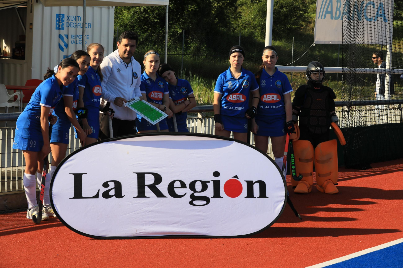 Galería | La cantera del hockey hierba ourensana disfruta con el Torneo + Deporte La Región