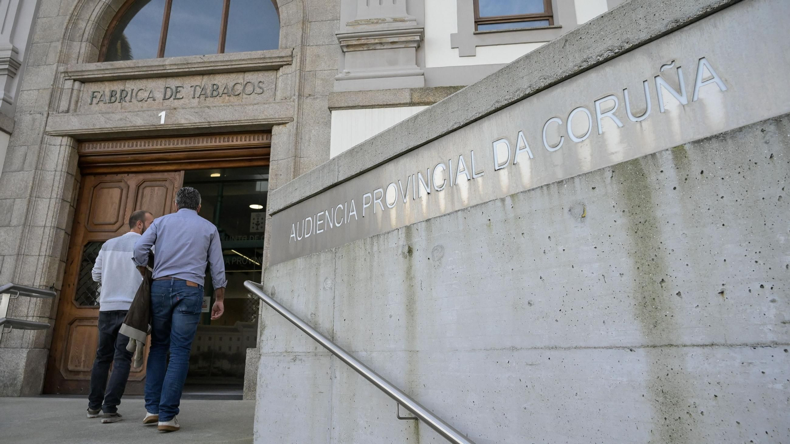 Fachada de la Audiencia Provincial de A Coruña.