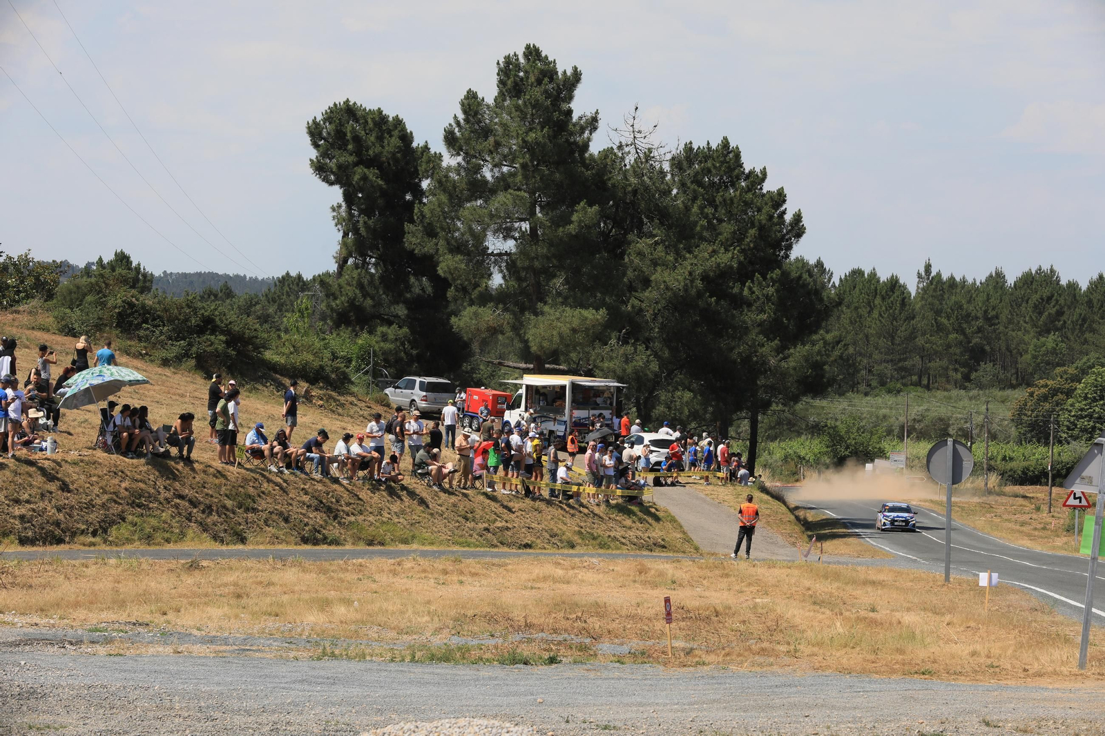 Galería | El público disfruta del Rally de Ourense en el tramo Cartelle-Toén, en fotos