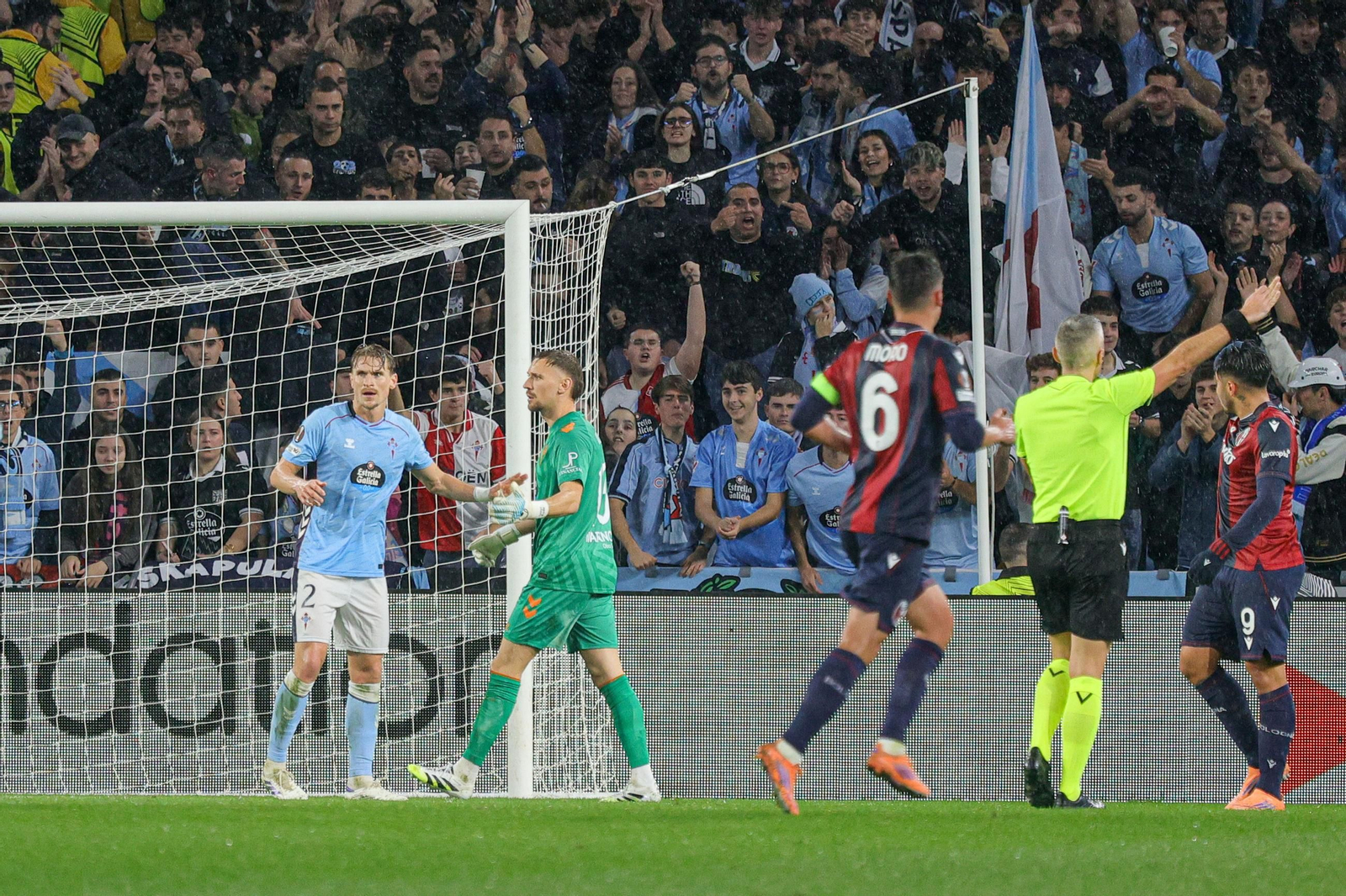 Galería | Noche grande de Europa League en Balaídos entre Celta y Bolonia