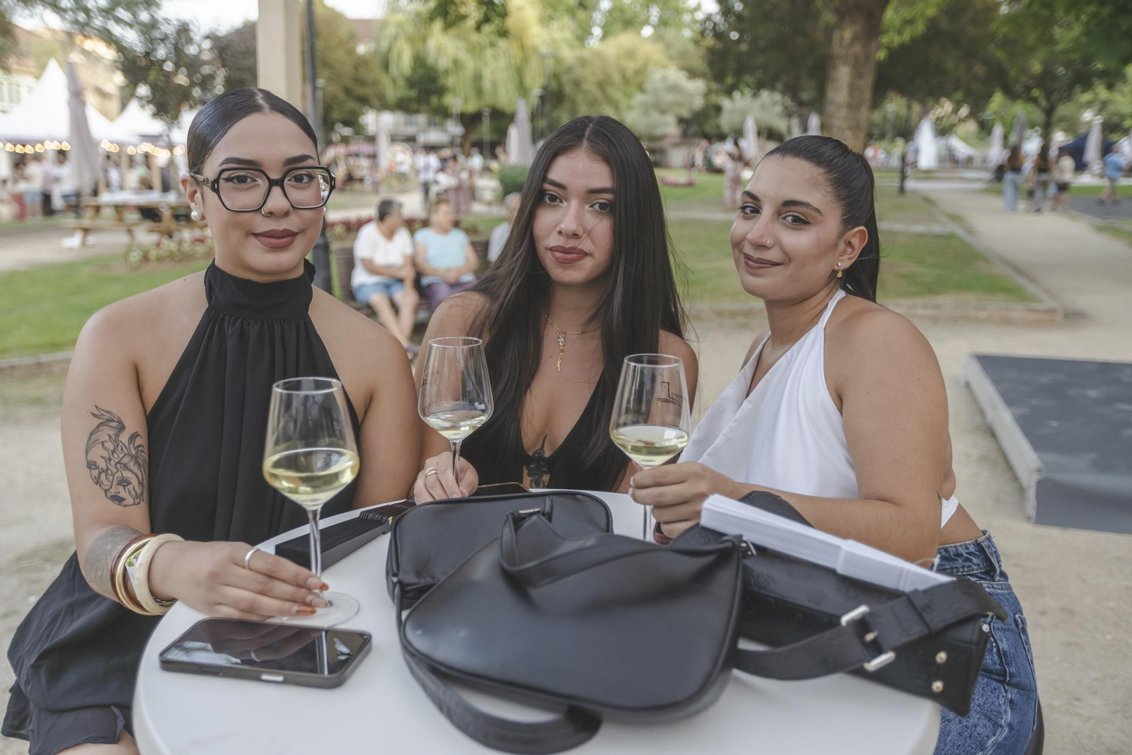 Galería | Brindis, música y tradición para inaugurar la Feria del Viño de Monterrei, en fotos