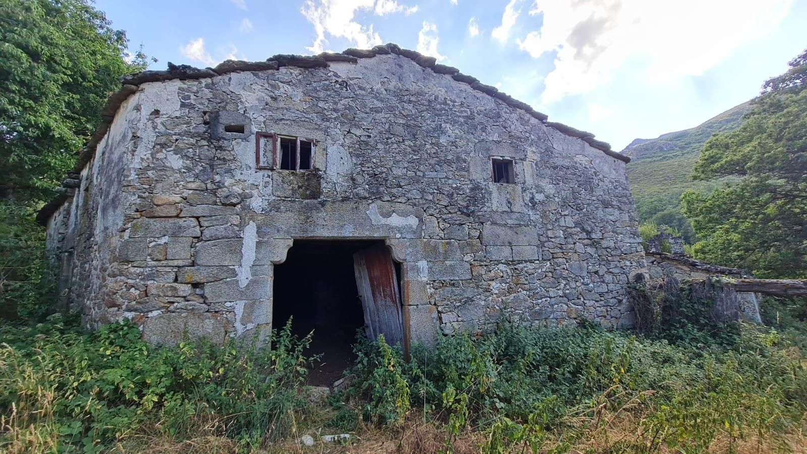 Aldea abandonada de Prada