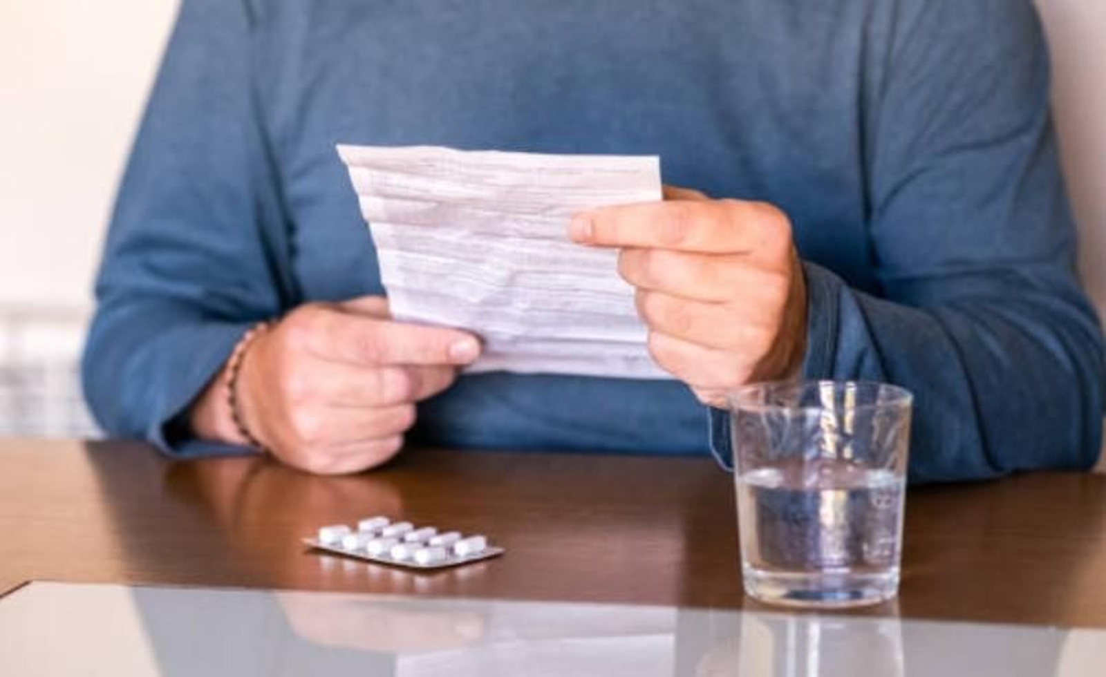 Prospecto de un fármaco.