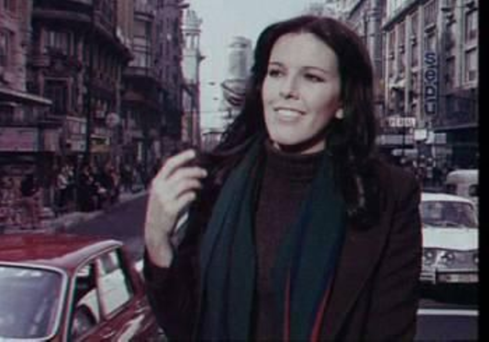 Evangelina Sobredo, Cecilia, por las calles de Madrid.