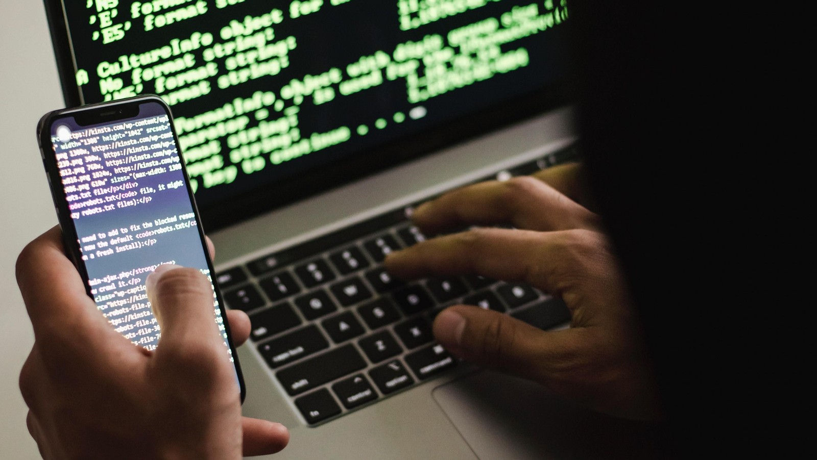 Debido a causas como el teletrabajo, los móviles cada vez contienen información más sensible