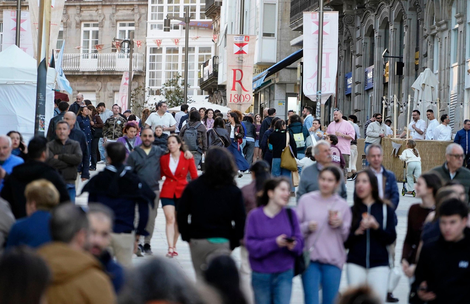 Galería | Ambiente festivo en el Casco Vello para celebrar la Reconquista