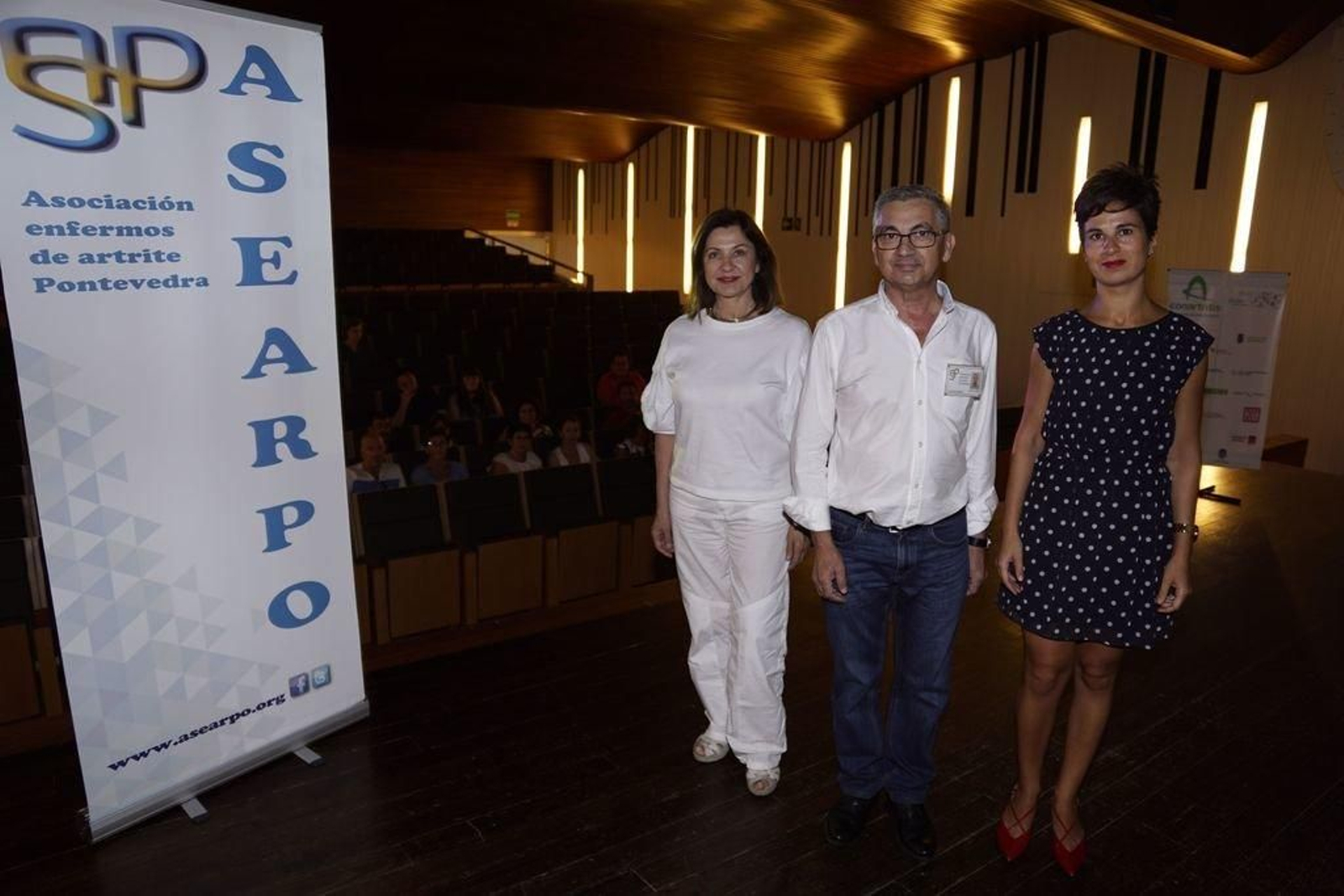 Juan José Otero, en el centro.