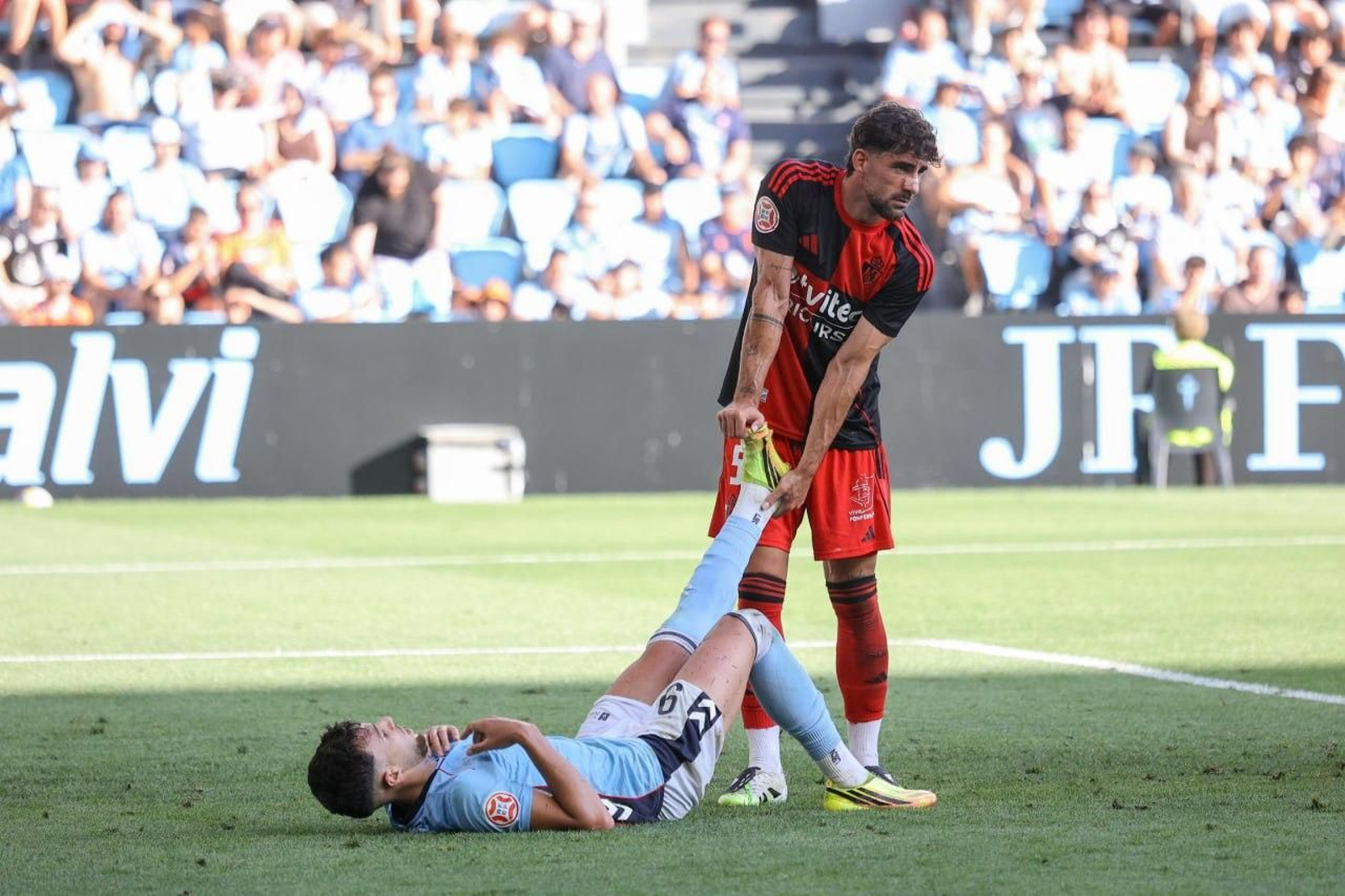 Galería | El Celta Fortuna golea a la Ponferradina y sube a Segunda División