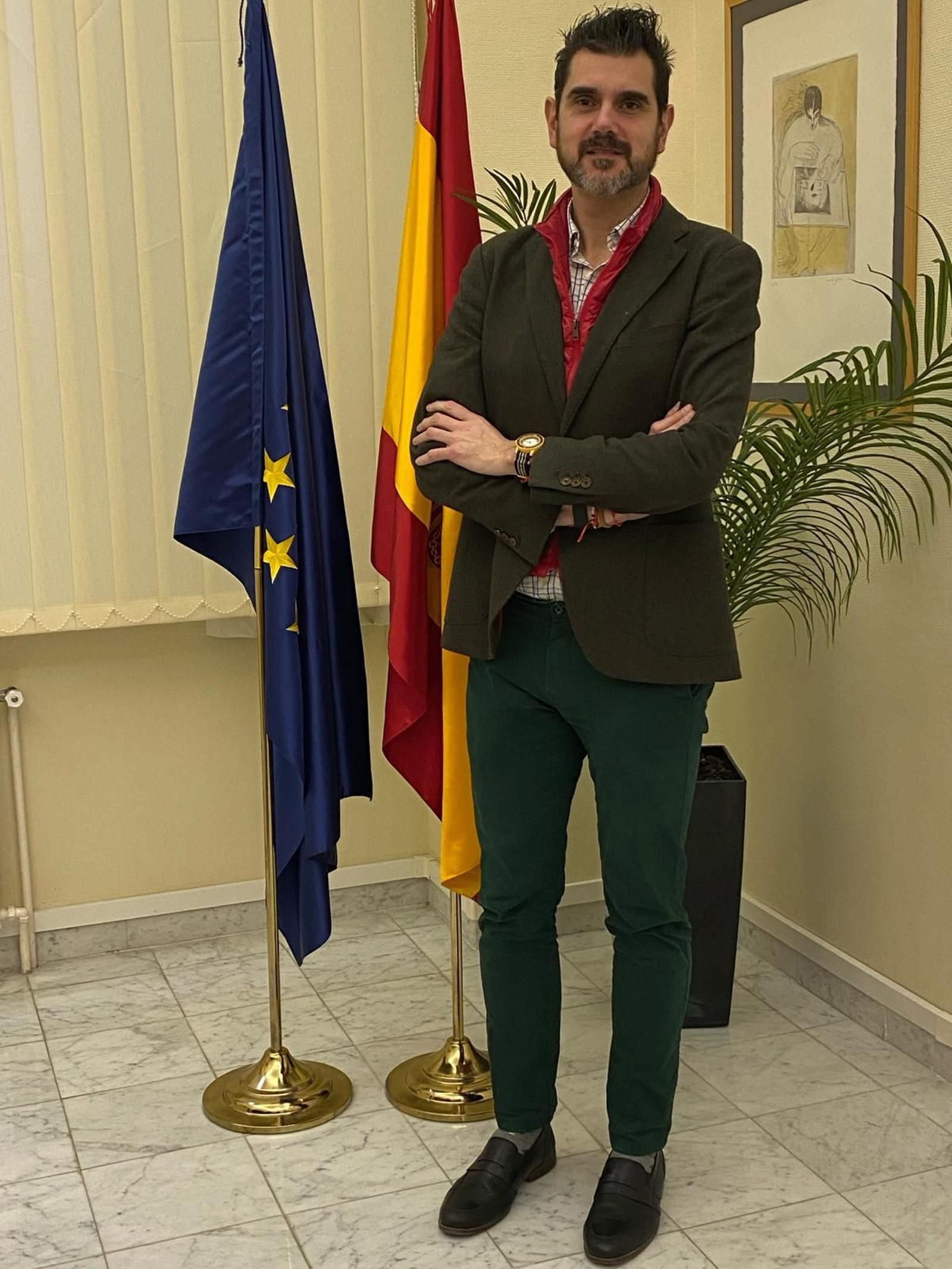 Daniel Solana Gázquez, Consejero de Trabajo, Migraciones y Seguridad Social, en la Embajada de España en París